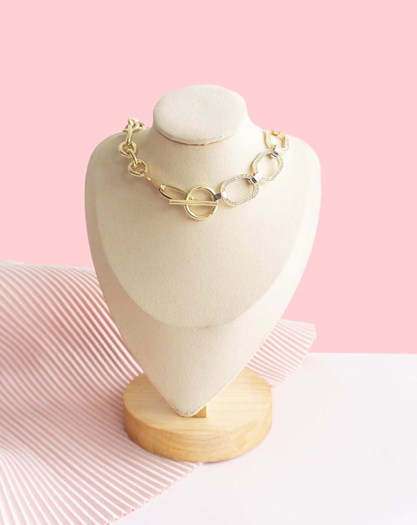 The Gold Bling Chian Necklace